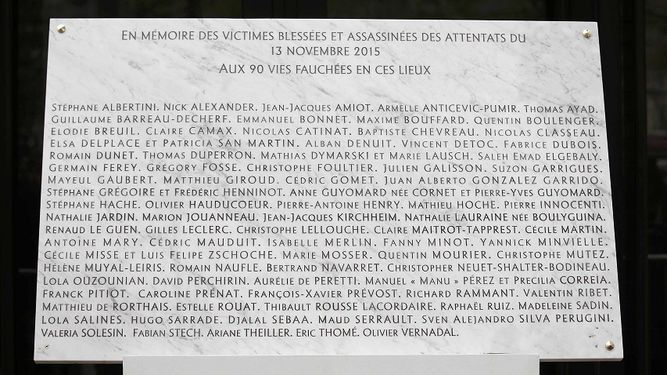 Francia conmemora con sobriedad el primer aniversario de los atentados de París