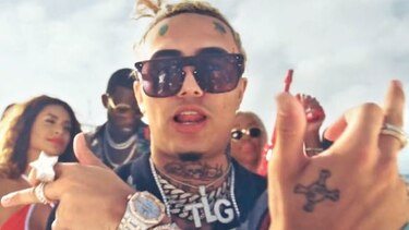 Polémica por un videoclip considerado como racista