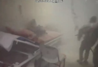 El Ejército israelí confirma su entrada en el hospital Naser de Jan Yunis