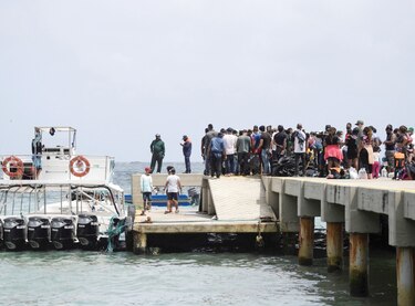 Por día salen hacia Panamá unos 800 migrantes de Necoclí, Colombia