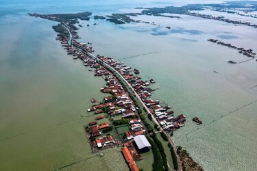 Indonesia proyecta un dique de 700 km para proteger la isla de Java del avance del mar