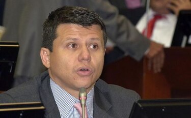 Corte de Colombia condena a senador por vínculos con el caso Odebrecht