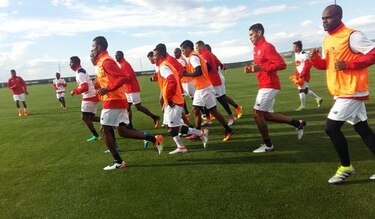 Panamá enfrentará este domingo por cuarta vez a su similar de  Brasil