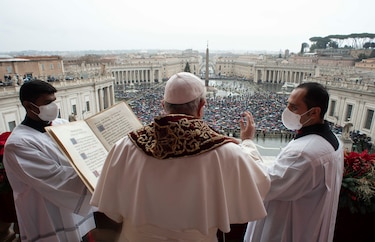 Papa Francisco llama al ‘diálogo’ en una Navidad bajo la sombra de la pandemia