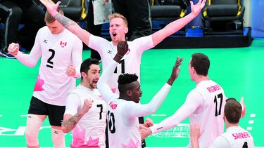 Canadá sorprende a Rusia en voleibol