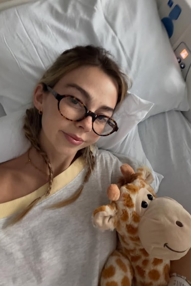 Muere Sydney Towle, influencer de TikTok que documentó su lucha contra un raro cáncer