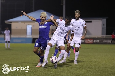 Universitario logró su primer triunfo en el Torneo Clausura