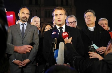 'Reconstruiremos Notre Dame', promete Macron tras incendio en catedral