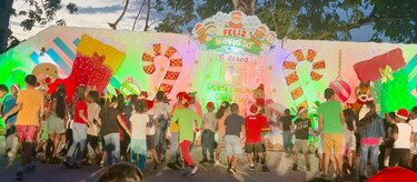 Magia navideña en Juan Díaz: comunidad celebra encendido del primer árbol