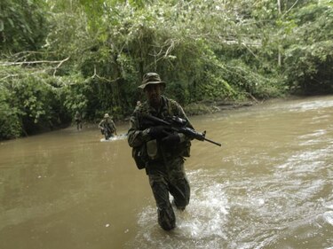 Policía panameña de fronteras decomisa 500 kilos de cocaína en selva Darién
