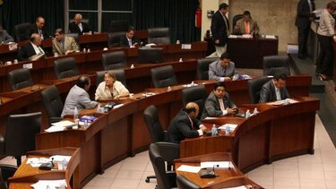 Presentan proyecto que reconoce matrimonios gais realizados en el exterior