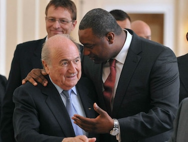 Jeffrey Webb pide a justicia de EU más libertad tras su confesión en caso FIFA