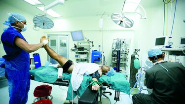 Jornada quirúrgica para reducir mora de operaciones en la CSS