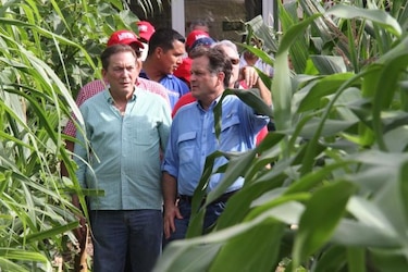 Navarro asegura que de ganar en el 2014 apoyará el sector agropecuario