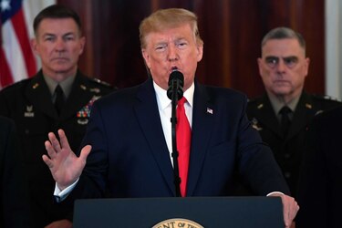 Trump afirma que Irán ‘parece estar reculando’ tras ataques