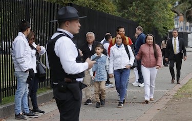 Impasse diplomático entre Petro y Trump deja a colombianos y venezolanos en el limbo por citas de visa