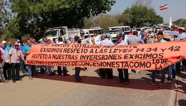 Transportistas de Los Santos protestan contra plataformas digitales