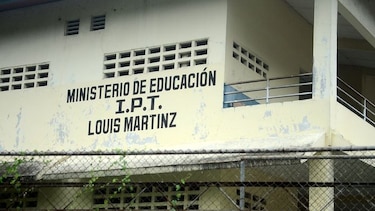 Tras casi un mes de paro se reanudan las clases en Louis Martinz este lunes