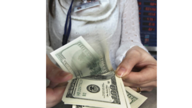 El Salvador recibe $3,700 millones en remesas