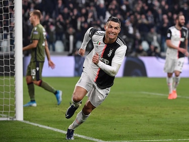 Cristiano arranca el año con un triplete y Zlatan se va en blanco en su regreso al Milan