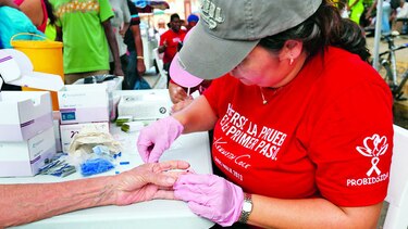 Piden doblar esfuerzos contra el VIH