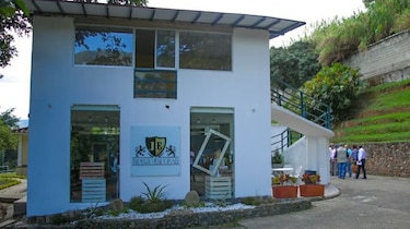 Clausuran museo de Pablo Escobar en Colombia