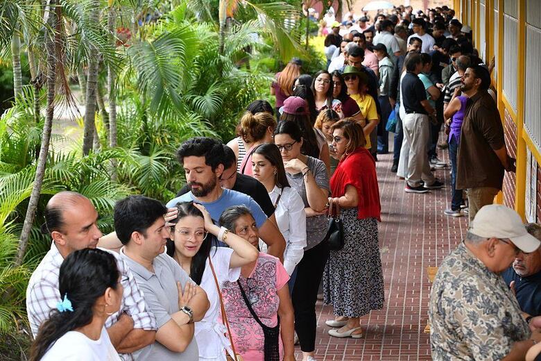 Los resultados preliminares de las elecciones en Honduras muestran una ajustada competencia entre el conservador Asfura, apoyado por Trump, y el centrista Nasralla