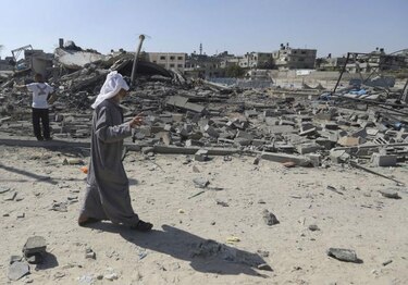 Israel intensifica su campaña aérea en Gaza y Hamas apunta a Tel Aviv