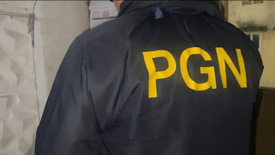 Caen seis policías y funcionarios por presunta red de corrupción en la Dirección de Asuntos de Seguridad Pública