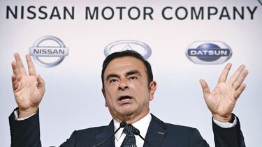 Carlos Ghosn es despedido como presidente de Nissan