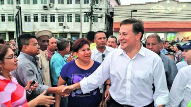Se inician trabajos para alcantarillado en Santiago