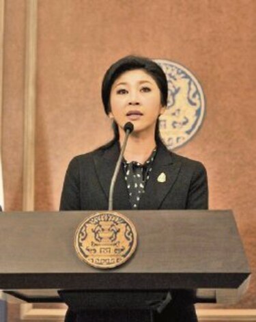Yingluck propone consejo de reformas
