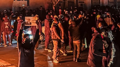 Por qué las protestas en Irán que ya han dejado ‘miles de muertos’ no tienen precedentes