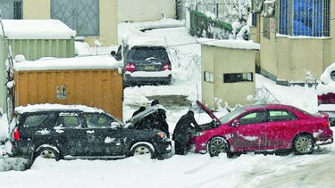 Temporal de nieve deja más de 100 muertos