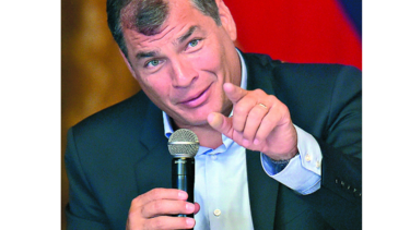 Ordenan prisión para opositores de Correa