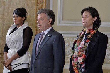 Santos promulga ley que endurece penas a agresores con ácido