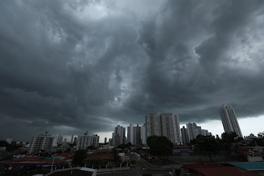 Advierten sobre lluvias dispersas con actividad eléctrica en varias zonas del país