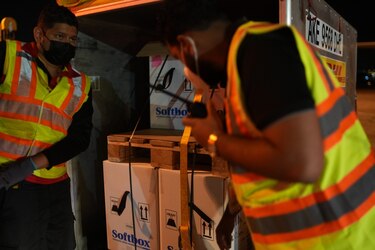 Panamá recibe lote de 48 mil dosis anticovid de vacunas pediátricas