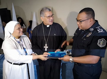Diócesis de Chitré recibe plan de seguridad para Prejornada Mundial de la Juventud
