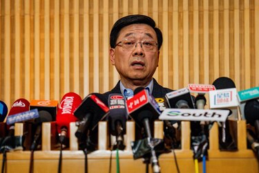 Hong Kong investiga a la constructora del complejo de vivienda pública tras incendio que dejó al menos 94 fallecidos