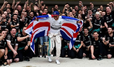 Hamilton afirma que no desobedece las órdenes de la escudería