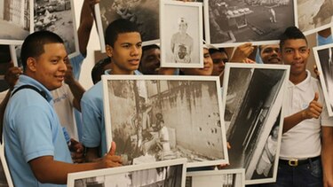Exposición de fotografías análogas para curar la identidad