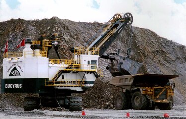 Perú reporta superávit comercial de 6,657 millones de dólares
