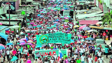 Educadores declaran huelga indefinida