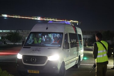 Hamás libera a otros 12 rehenes en el sexto día de tregua
