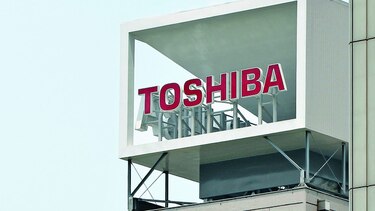 Toshiba retoma venta de unidad de chips
