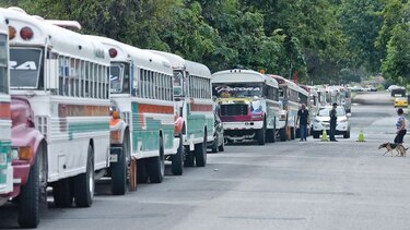 Juez valida tres acuerdos de pena y decreta un receso hasta el lunes en el juicio por compensación de buses diablos rojos