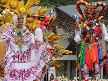 Chorreranos y bocatoreños celebran los 193 años del primer grito de independencia