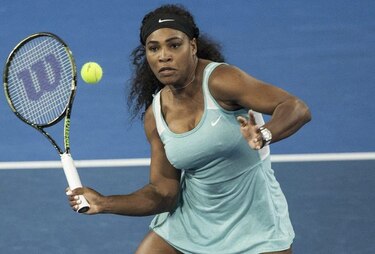 Serena detiene juego para tomar café y remonta marcador adverso