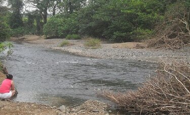 Los Santos: piden a productores almacenar agua;  disminuyen fuentes hídricas subterráneas y superficiales